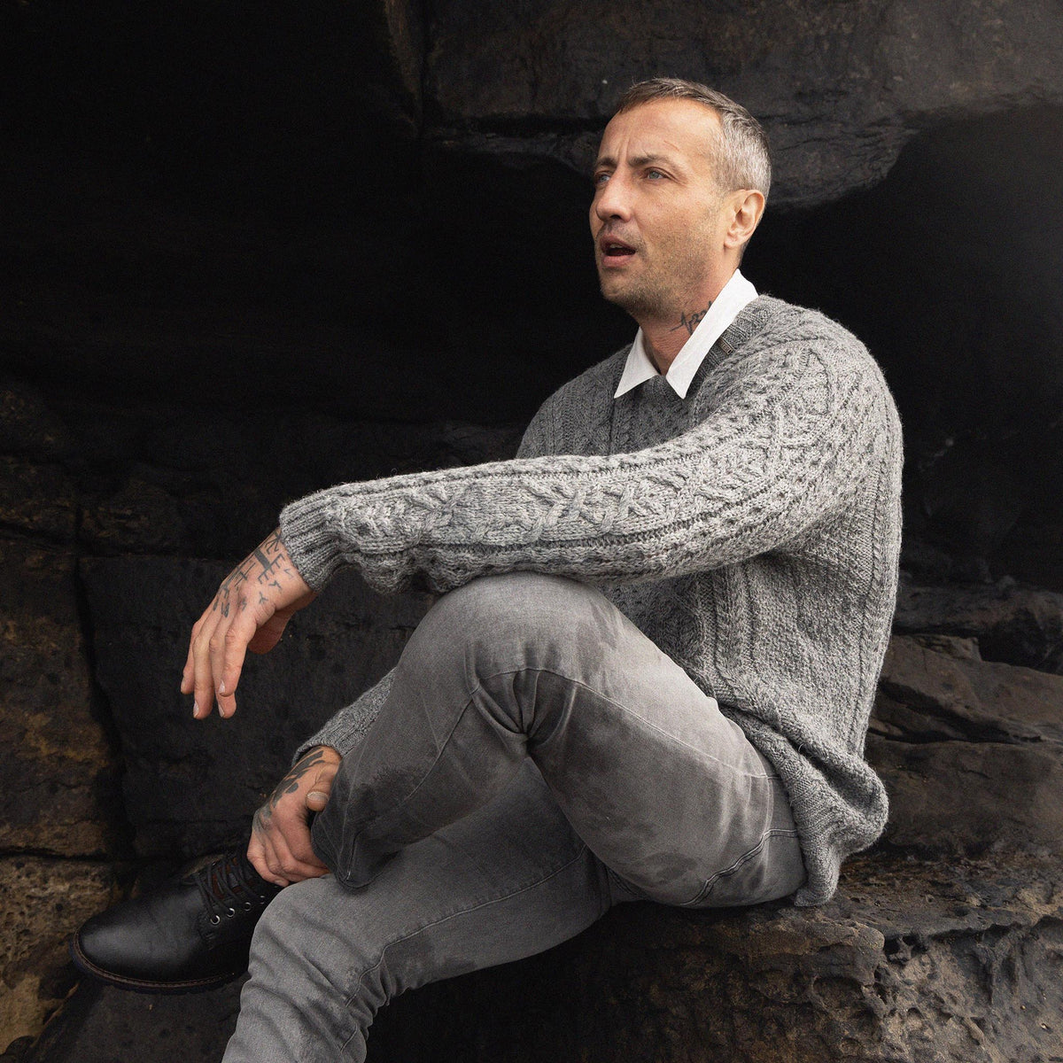 B222G CARTER ARAN WOOL REGULAR FIT JUMPER GREY