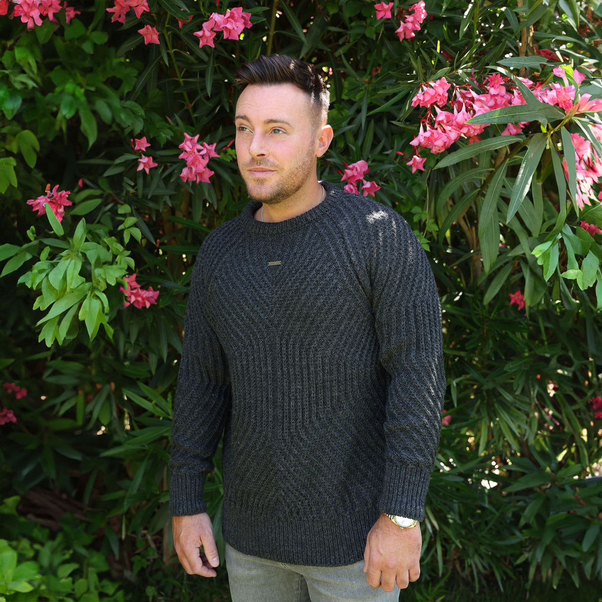 FM111CG MERINO WOOL GEOMETRIC KNIT JUMPER CHARCOAL