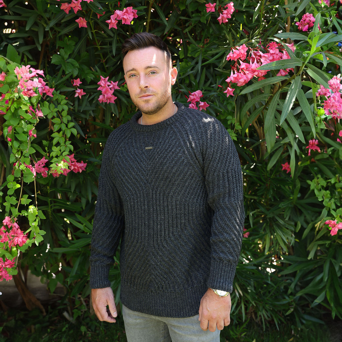 FM111CG MERINO WOOL GEOMETRIC KNIT JUMPER CHARCOAL