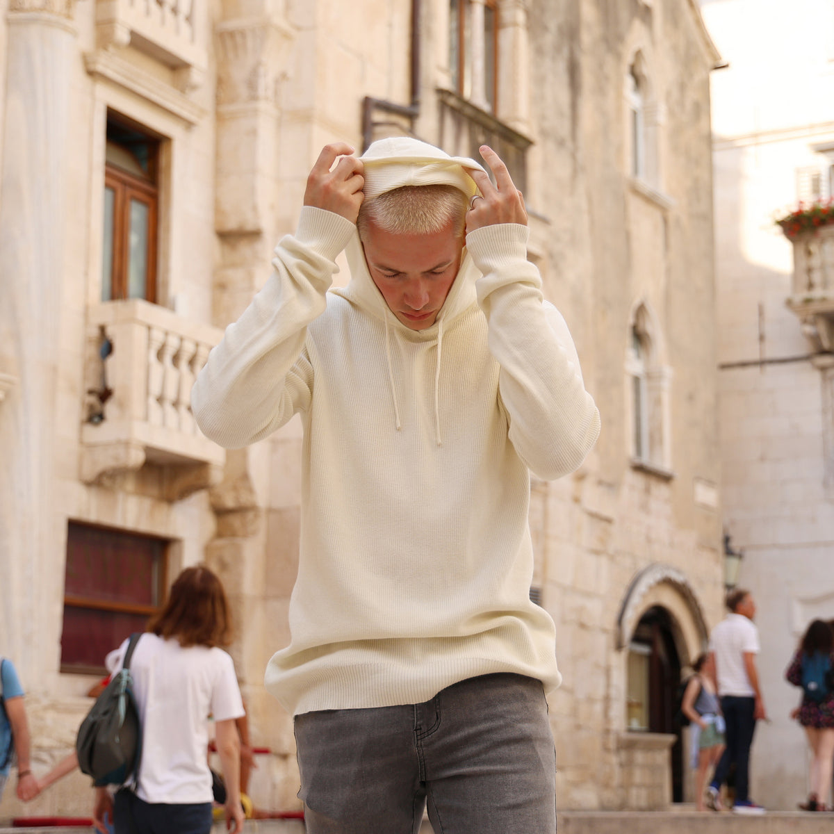 PB888C FINE KNIT COTTON HOODIE CREAM