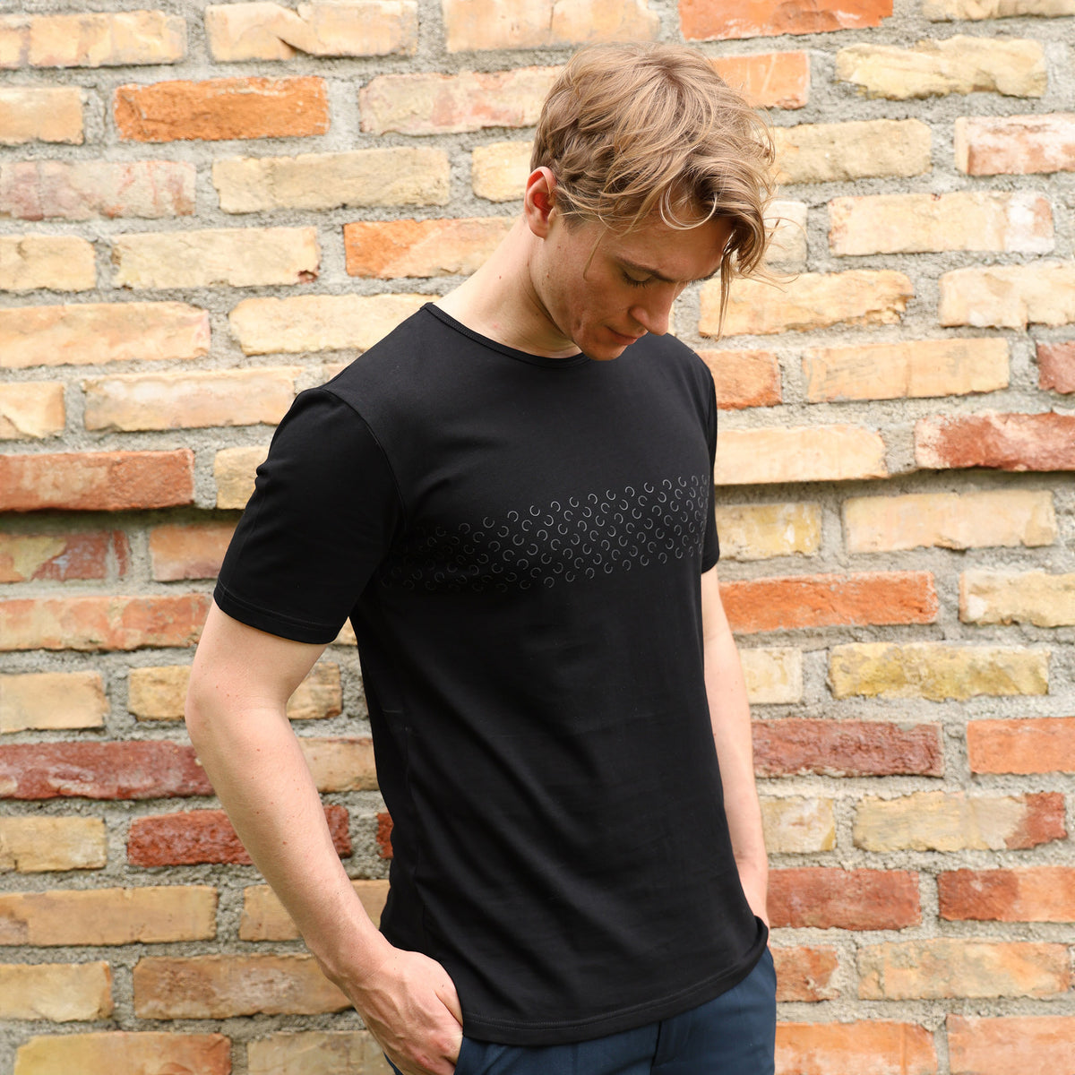 CC111B SMALL C LOGO COTTON TEE SLIM FIT BLACK